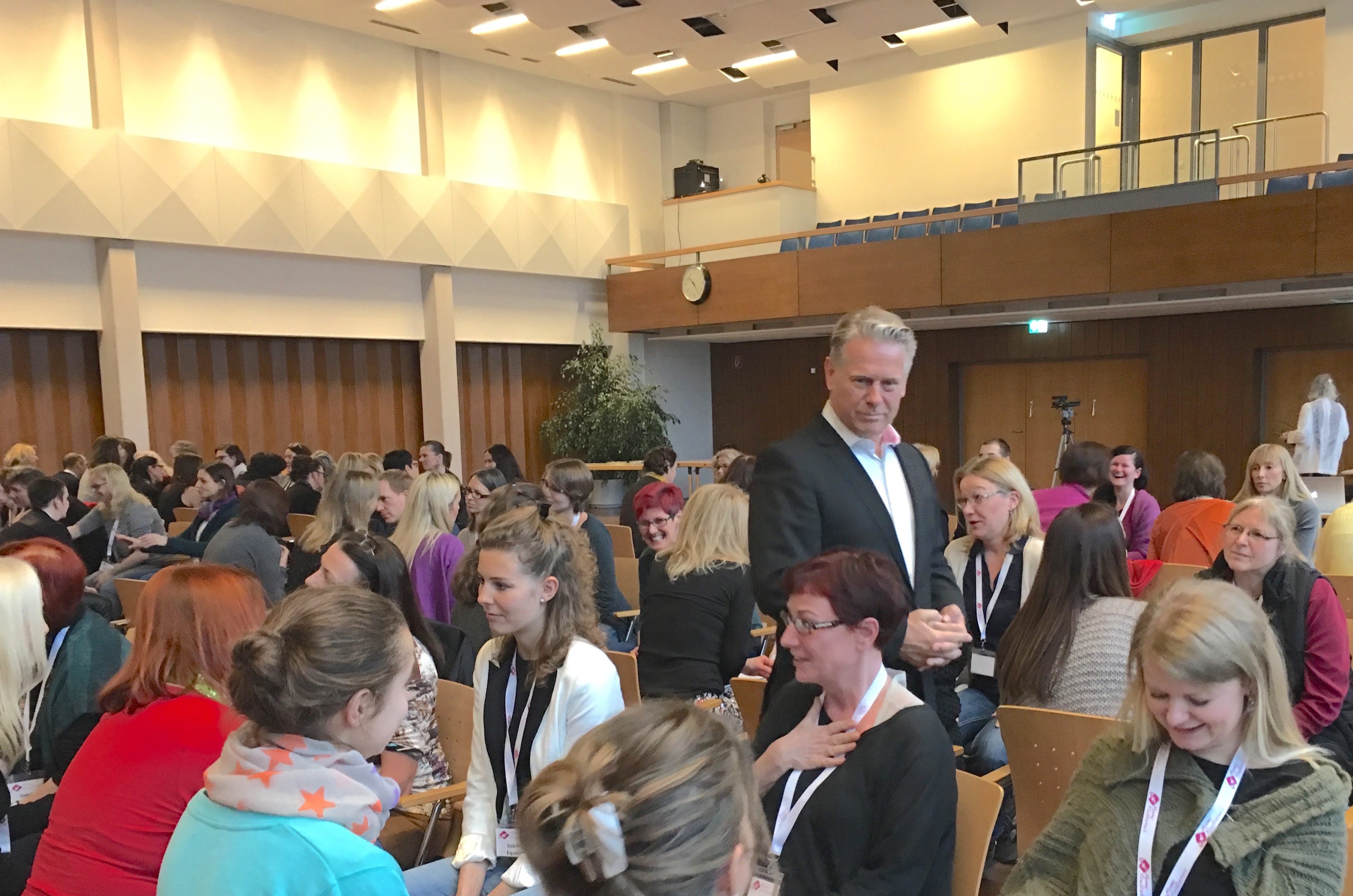 Raho leitet die InnerChi Coaching Ausbildung