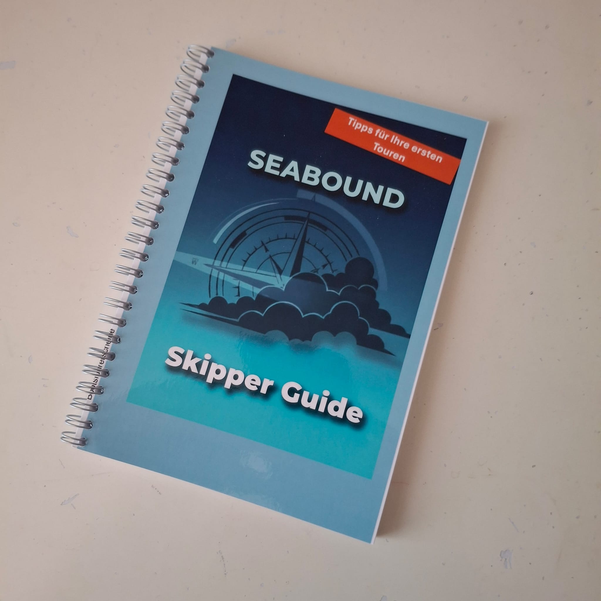 Sportboot in voller Fahrt