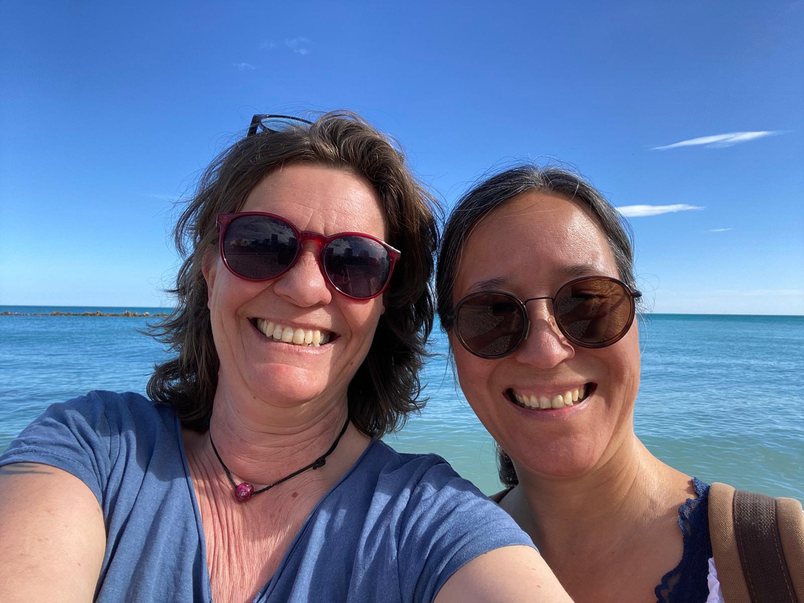 drei lachende Frauen auf Coachingreise Italien