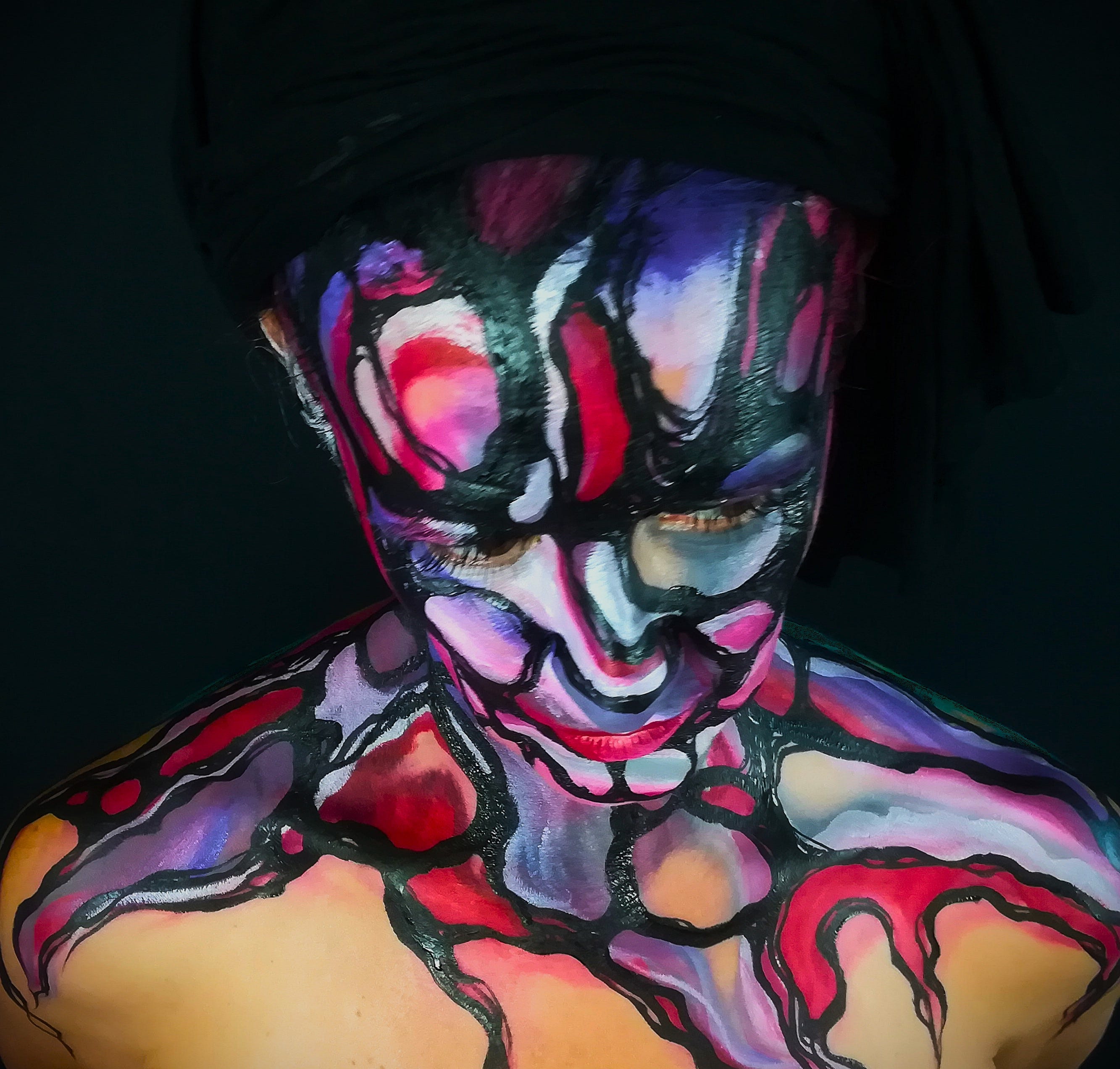 NeuroBodypainting zum Thema "Transformation"