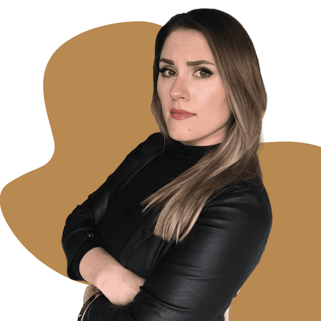 Ein Bild von Sandra Lekarczyk, die fragend nach vorne blickt, links daneben steht die Frage "Bist Du finanziell gut aufgestellt".