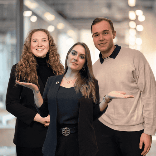 Sandra Lekarczyk, Santo Hansen und Frederike Wirtz – unabhängige Finanzberatung für junge Akademiker*innen, persönliche Beratung und individuelle Finanzplanung im modernen Umfeld